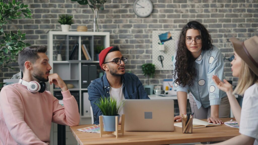 Jeune femme en formation